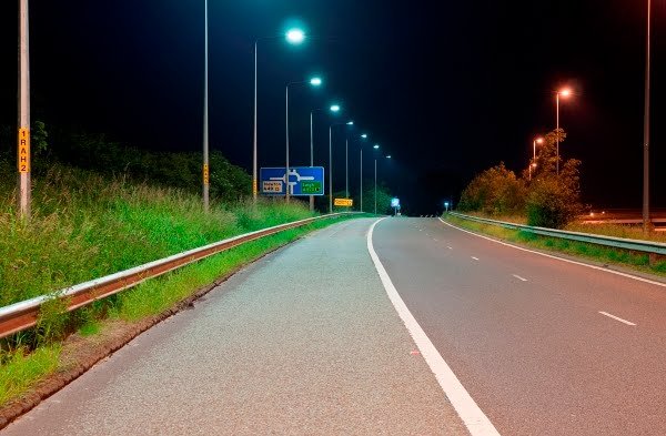 Sainik Farms Noida - Road Lights